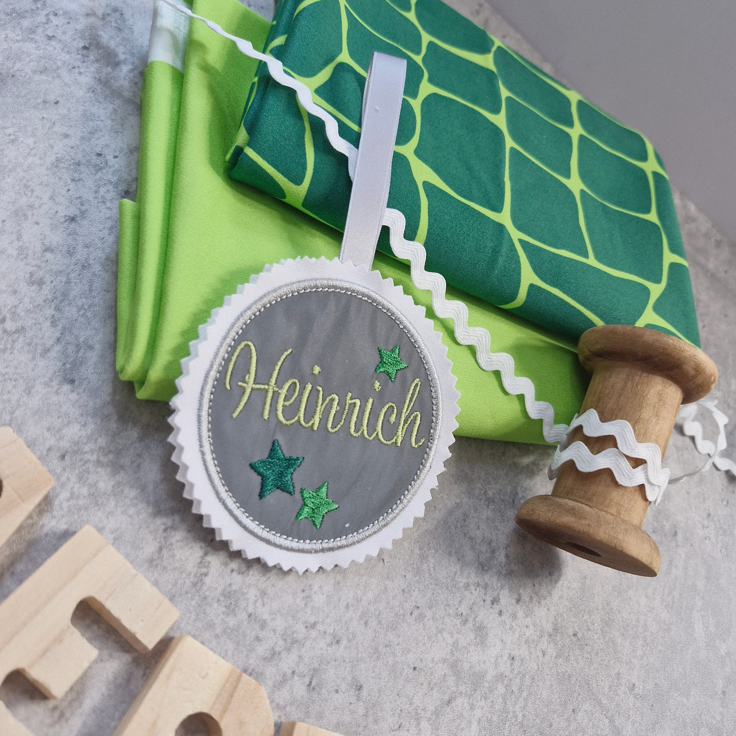 DiY Paket | Stoffpaket | "BärRex" | Hell-/Dunkelgrün