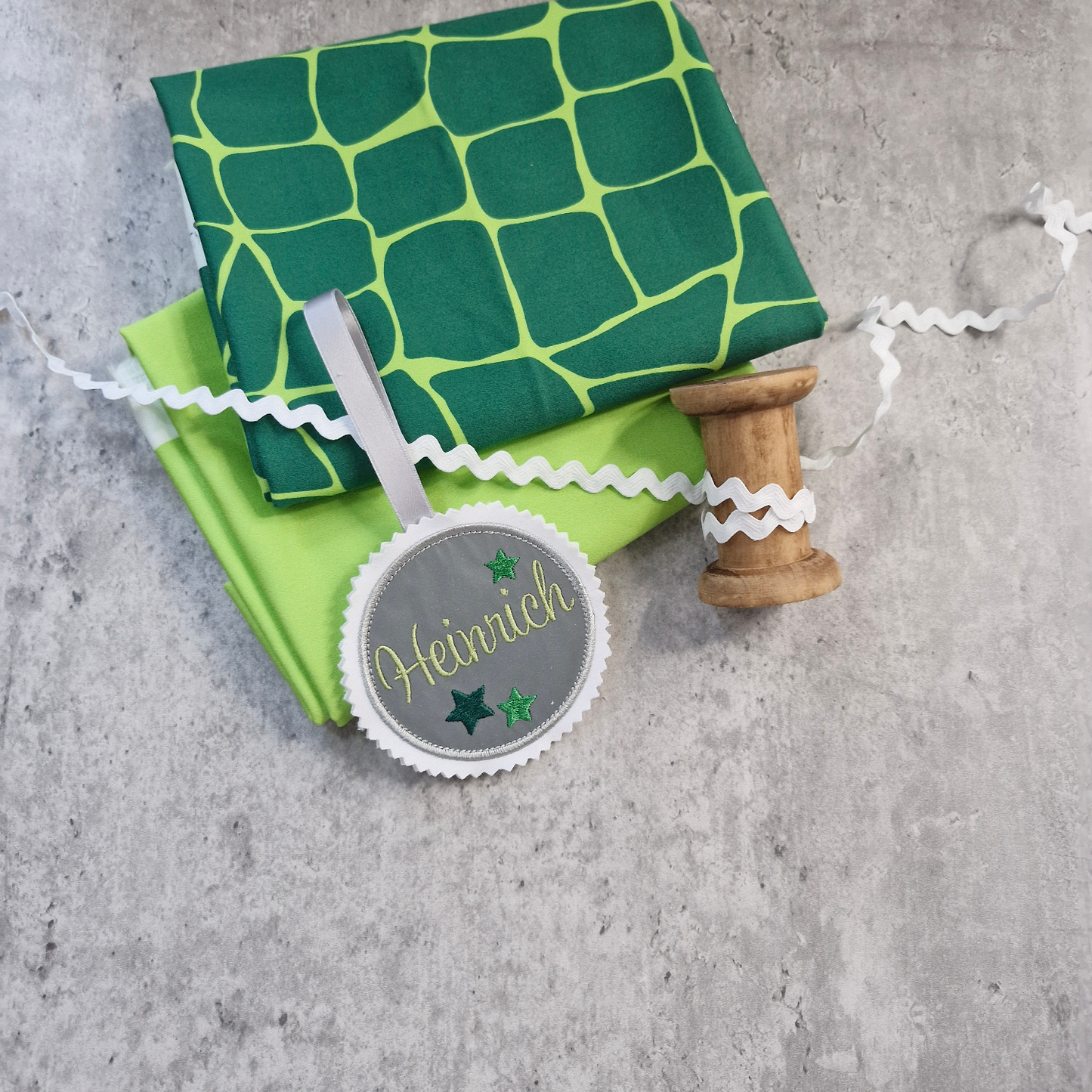 DiY Paket | Stoffpaket | "BärRex" | Hell-/Dunkelgrün