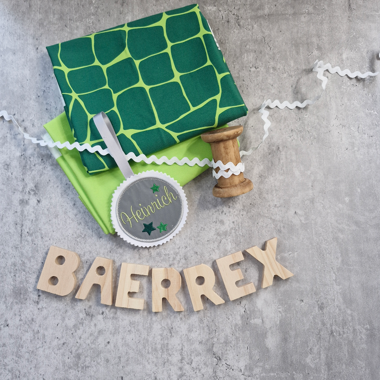 DiY Paket | Stoffpaket | "BärRex" | Hell-/Dunkelgrün