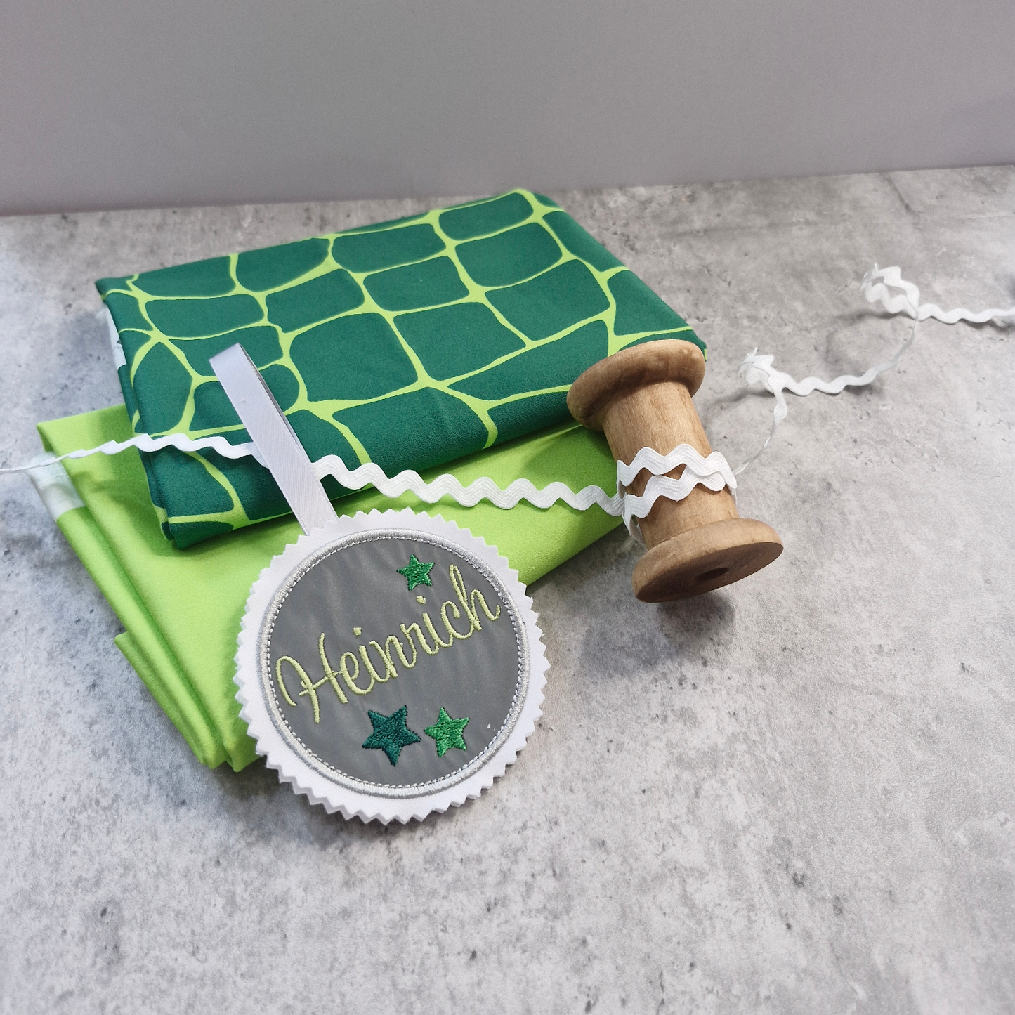 DiY Paket | Stoffpaket | "BärRex" | Hell-/Dunkelgrün