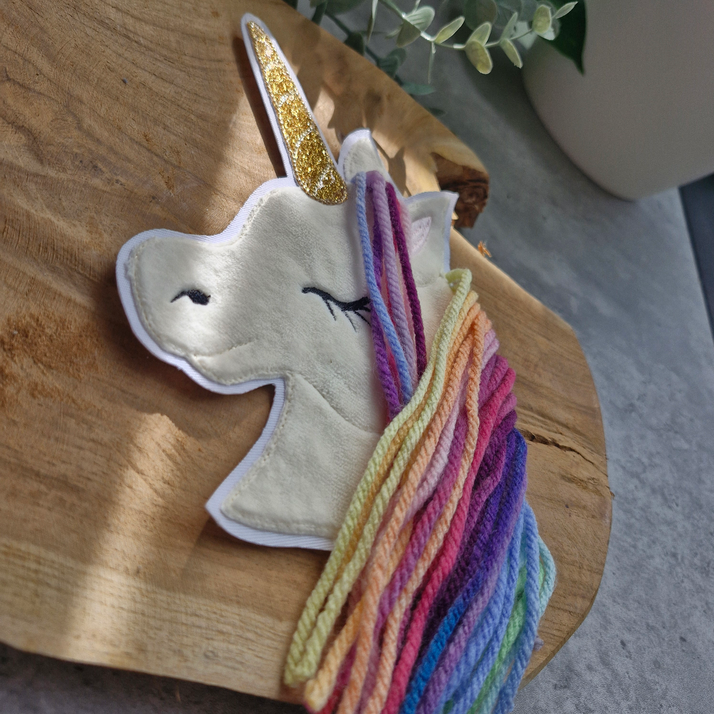 Applikation | Aufnäher | Einhorn | Regenbogenmähne