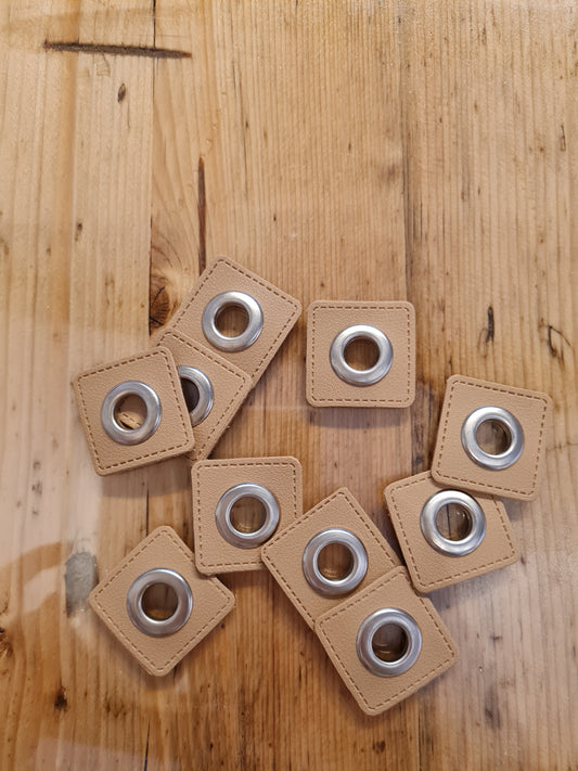 Ösen Patches für Kordeln Lederimitat *Beige*