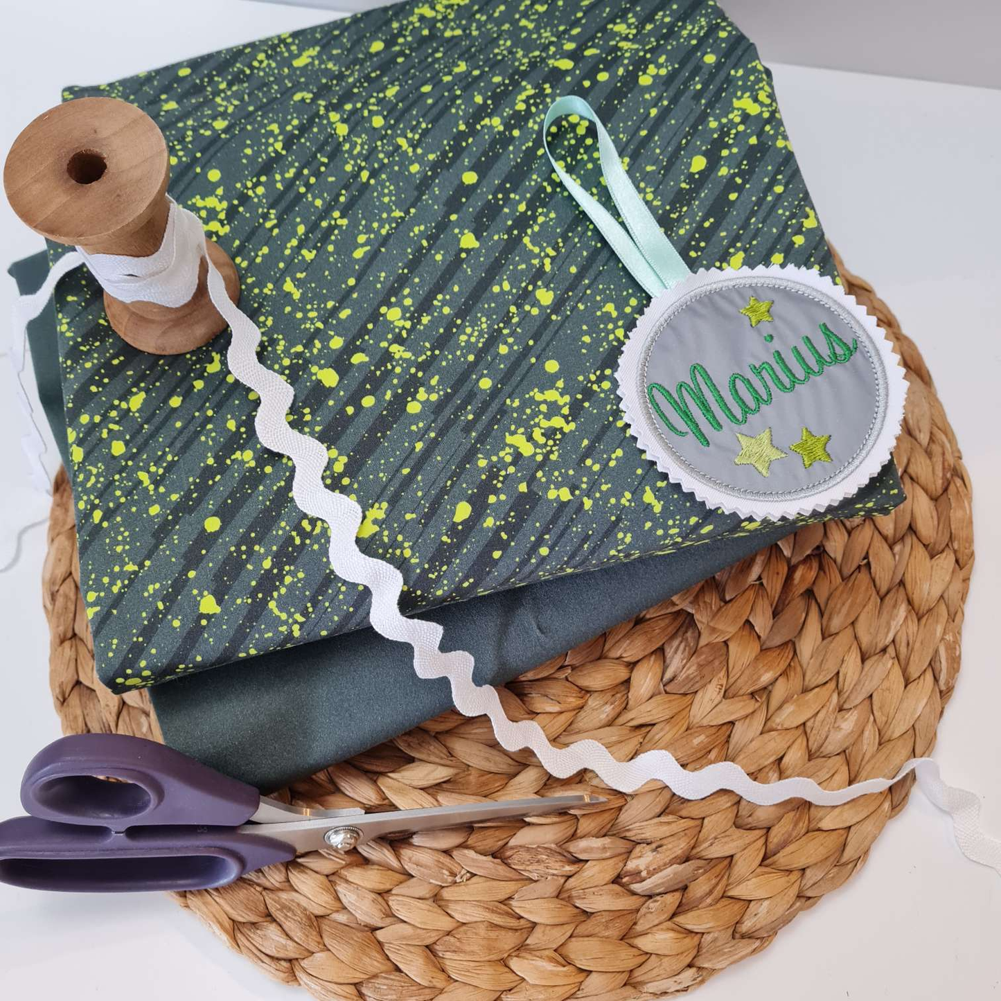 DiY Paket | Stoffpaket | "Mähdreschbär" | Grau Gelb