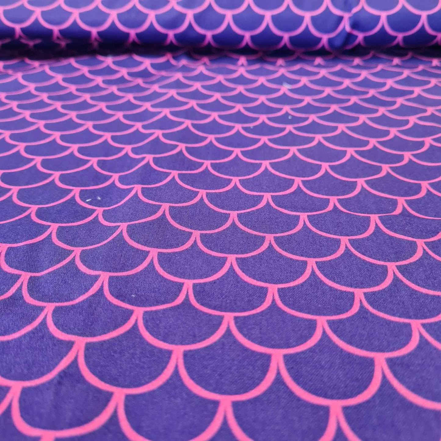 DiY Paket | Stoffpaket | "PerlentauchBär" | Schuppenstoff & Uni Rosa