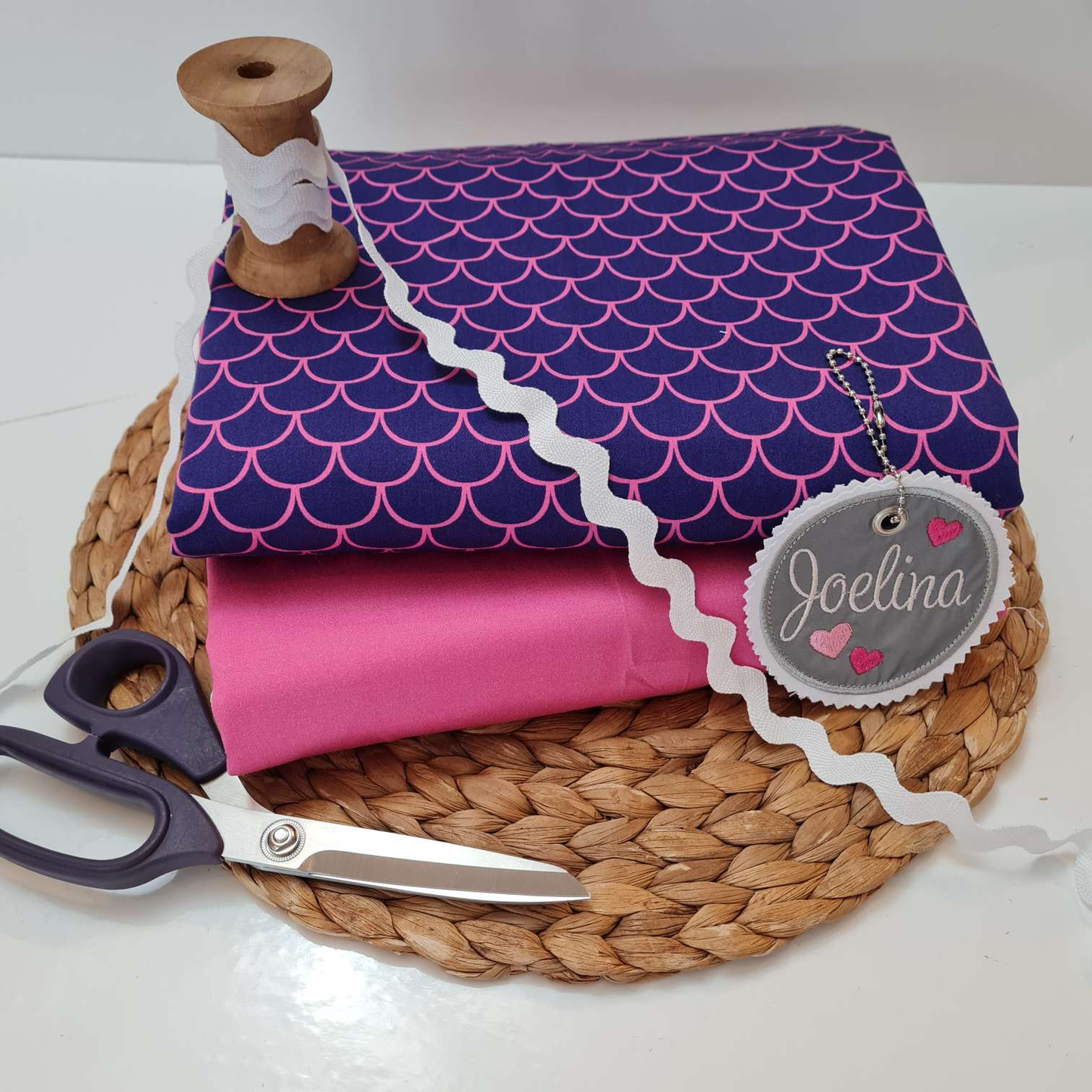 DiY Paket | Stoffpaket | "PerlentauchBär" | Schuppenstoff & Uni Rosa