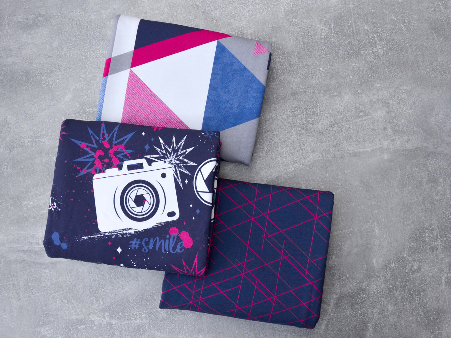 FrenchTerry | Streetstyle | Geometrische Linien | Magenta