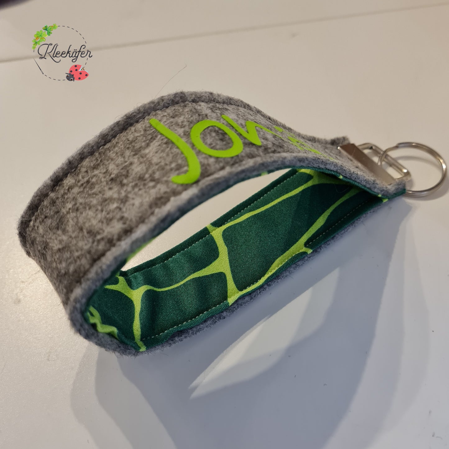 Schlüsselanhänger | BärRex Design | Wunschname | Länglich