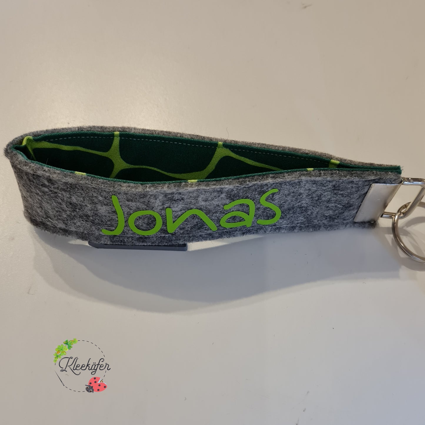 Schlüsselanhänger | BärRex Design | Wunschname | Länglich