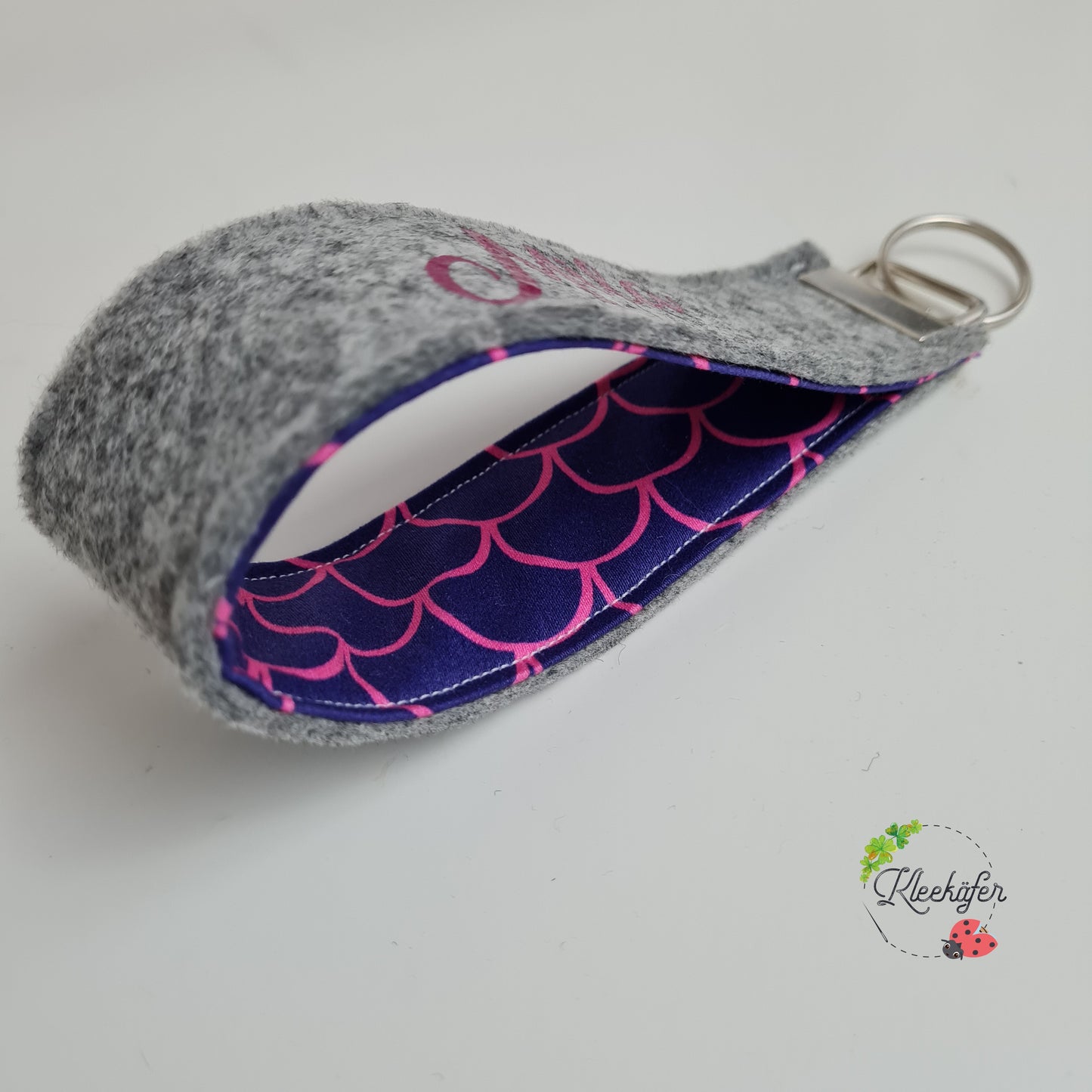 Schlüsselanhänger | PerlentauchBär Design | Wunschname | Länglich