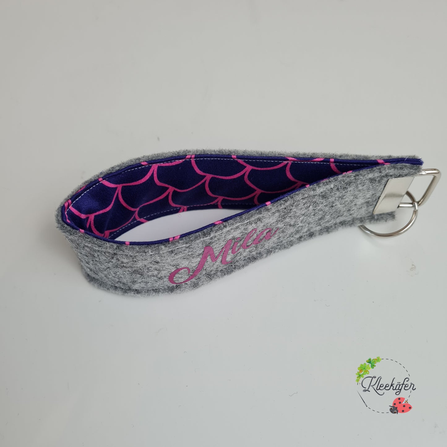 Schlüsselanhänger | PerlentauchBär Design | Wunschname | Länglich