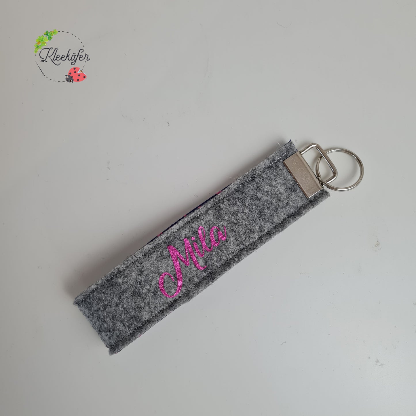 Schlüsselanhänger | PerlentauchBär Design | Wunschname | Länglich