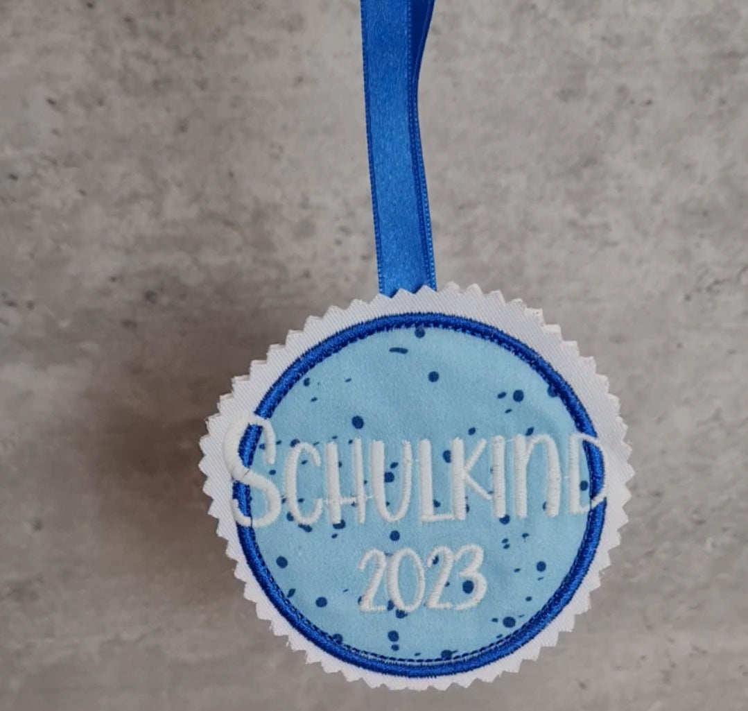 Applikation Aufnäher Button Klettie | Schulkind 2025 | Cloud Wild Horse